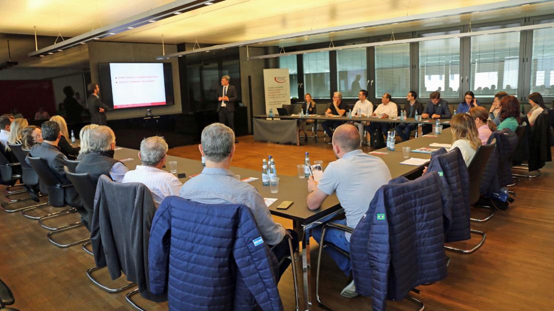 Südamerikanischen Delegation zu Besuch in der Handelskammer Bozen.